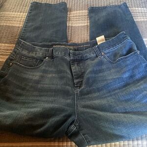 Chico’s so slimming girlfriend slim leg ankle jeans